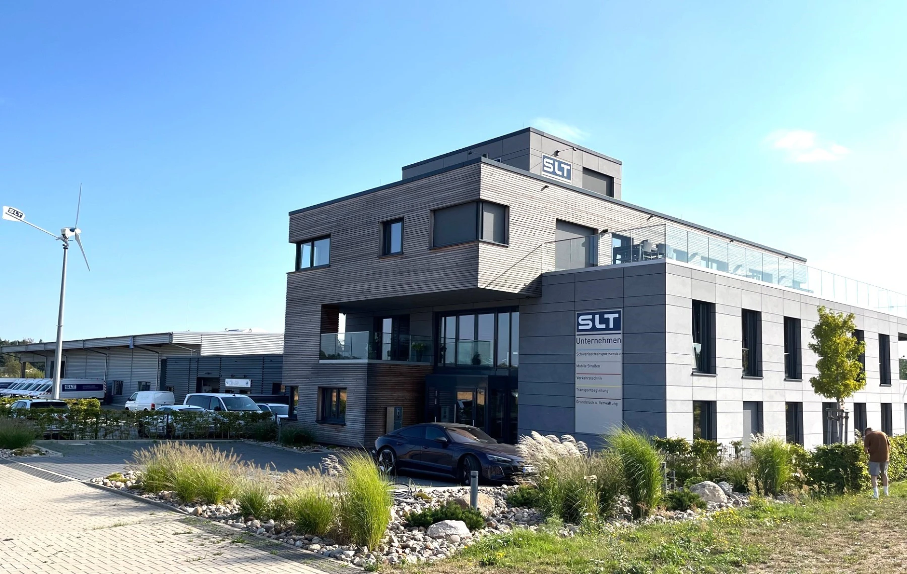 WOCON Referenz SLT Firmenzentrale Holz-Hybridbau